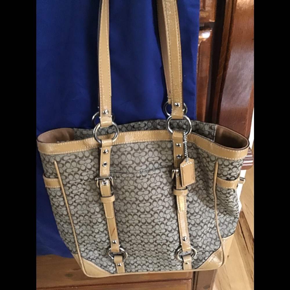 Coach handbag